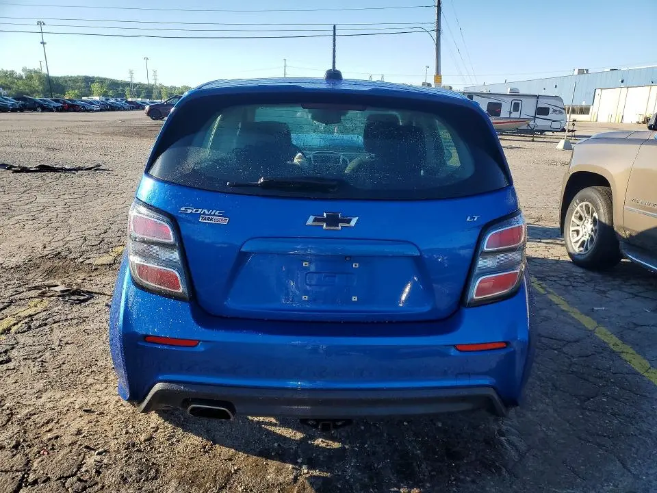 2018 CHEVROLET SONIC LT  