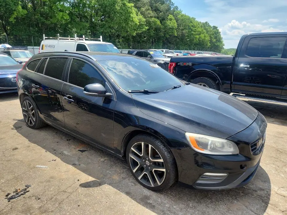 2018 VOLVO V60 T5 DYNAMIC WAGON
