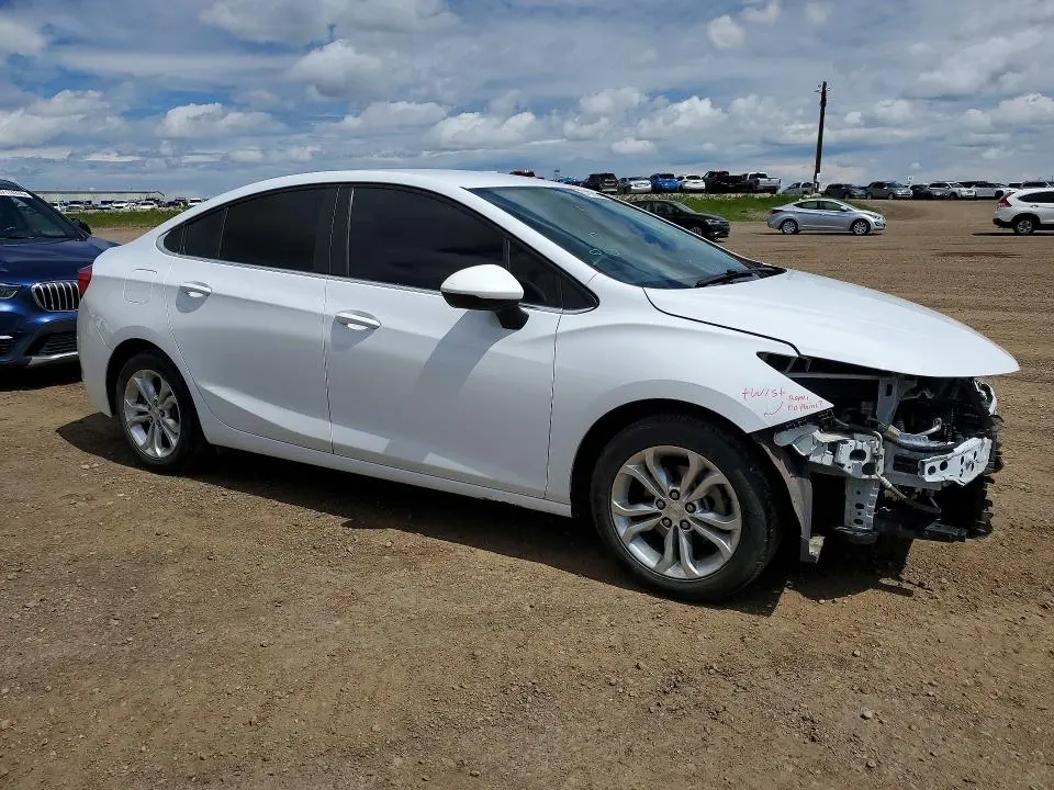 2019 CHEVROLET CRUZE LT  