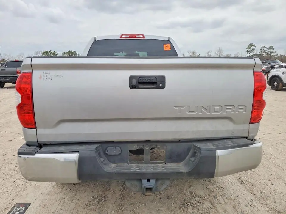 2016 TOYOTA TUNDRA SR5  