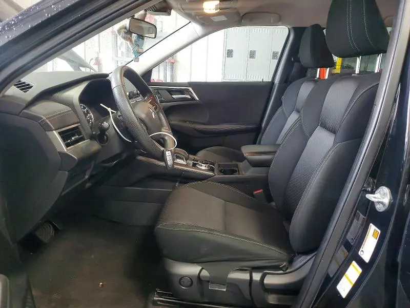 2023 MITSUBISHI OUTLANDER ES  
