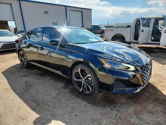 2024 NISSAN ALTIMA SR  