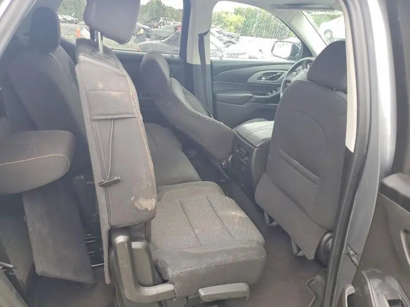 2021 CHEVROLET TRAVERSE LS  