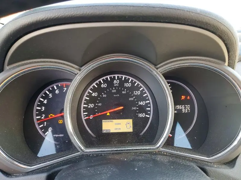 2011 NISSAN MURANO S  