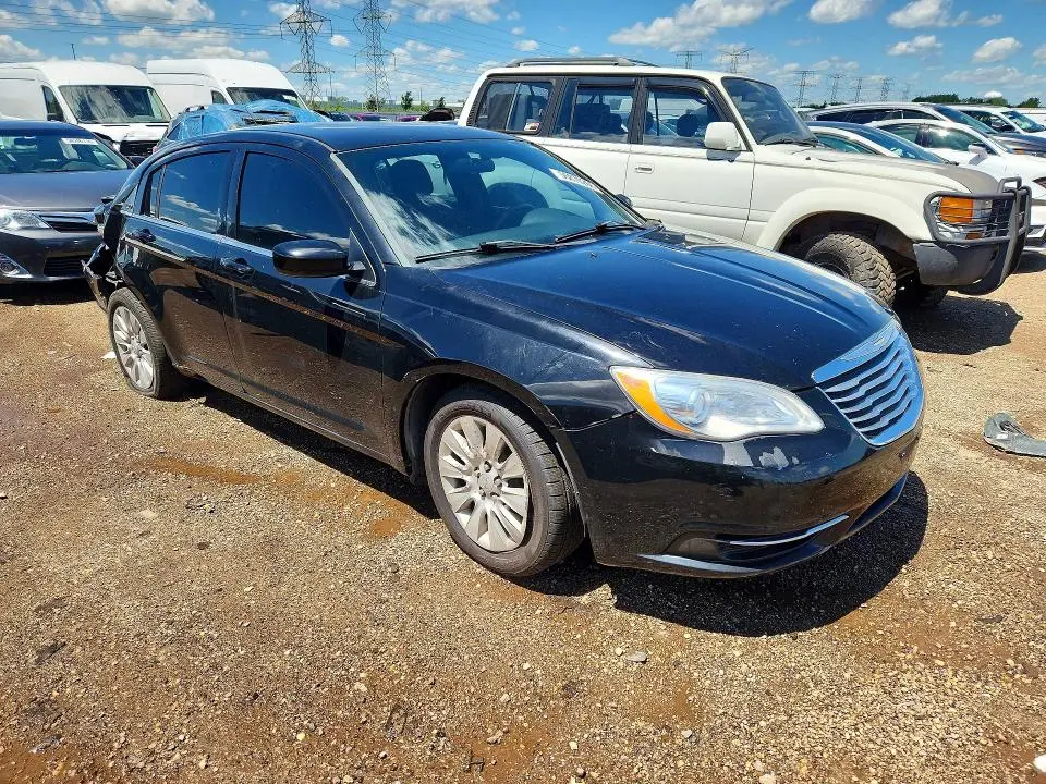 2014 CHRYSLER 200 LX  