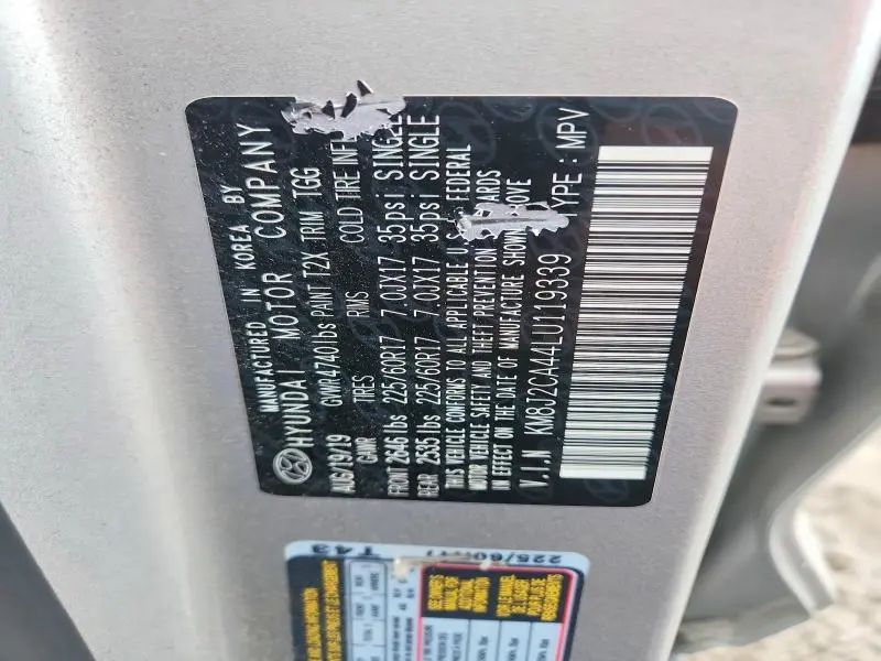 2020 HYUNDAI TUCSON SE  