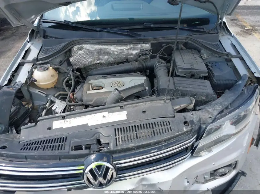 2013 VOLKSWAGEN TIGUAN SE