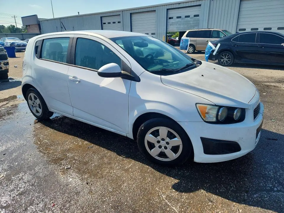 2016 CHEVROLET SONIC LS  