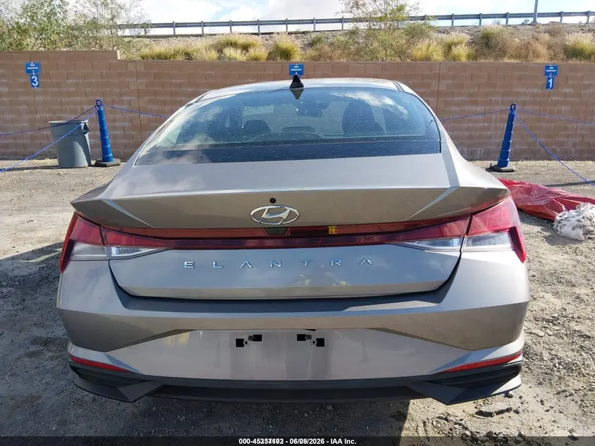 2023 HYUNDAI ELANTRA SE