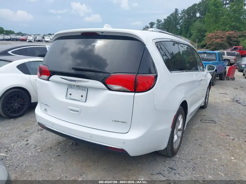 2020 CHRYSLER PACIFICA LIMITED