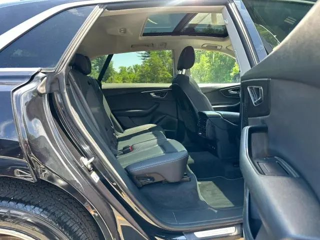2019 AUDI Q8 PREMIUM PLUS  