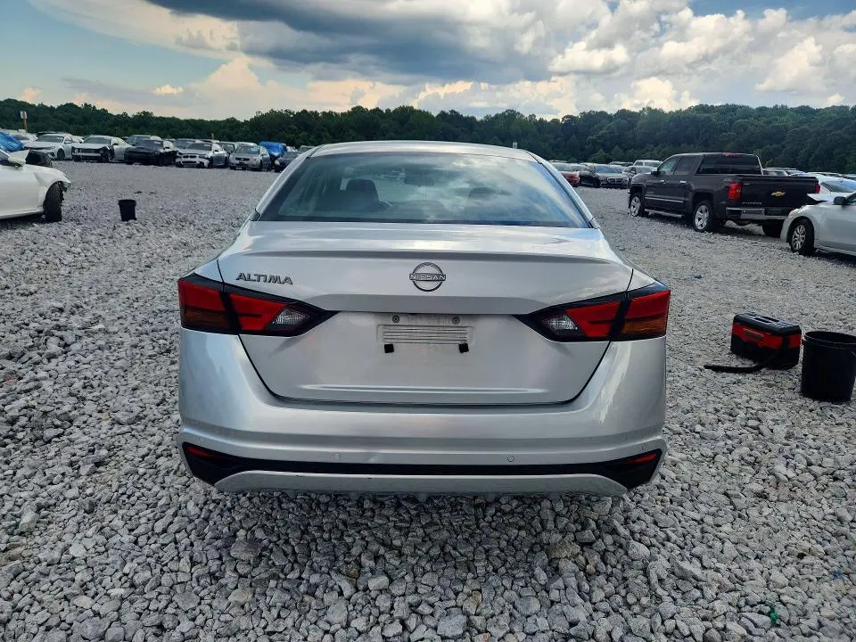 2023 NISSAN ALTIMA S  