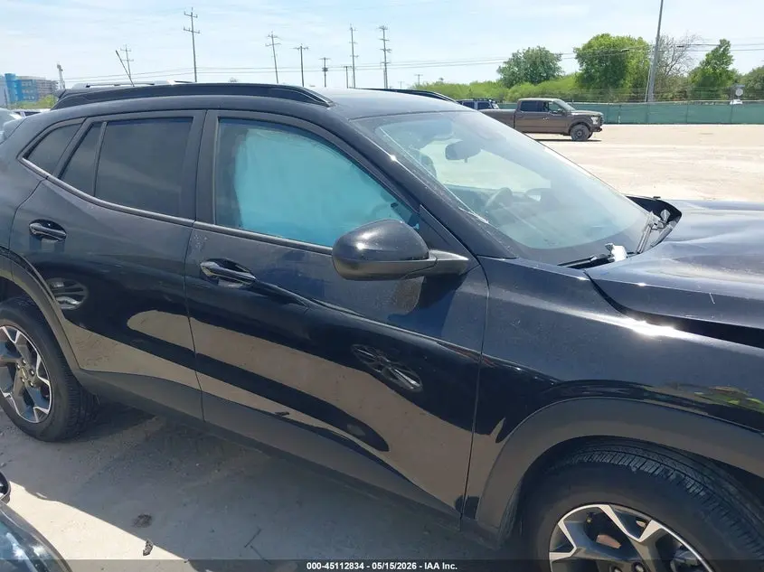 2025 CHEVROLET TRAX FWD LT