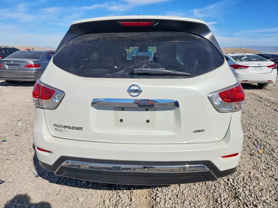 2015 NISSAN PATHFINDER S  