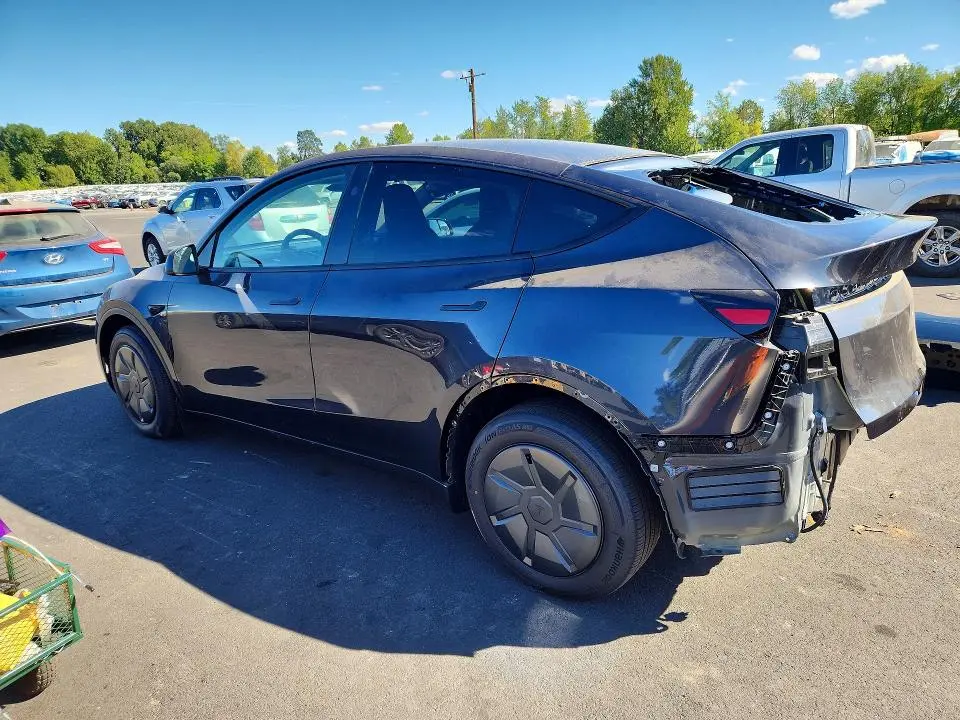 2026 TESLA MODEL Y   