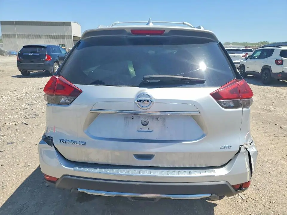 2018 NISSAN ROGUE S  