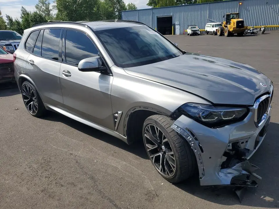 2022 BMW X5 M  