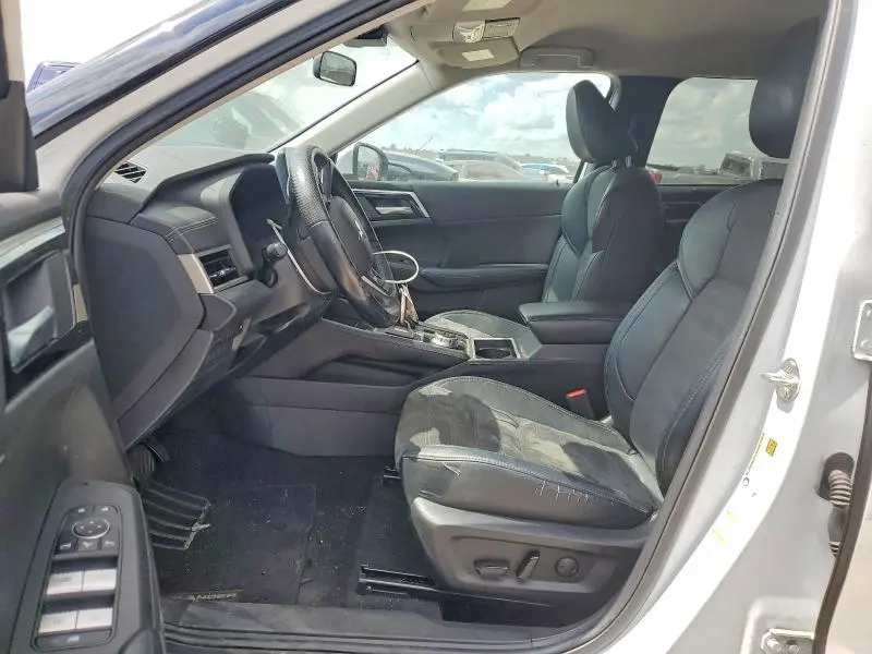 2023 MITSUBISHI OUTLANDER SE/SE BLACK EDITION/SE TECHNOLOGY/SE SPECIAL EDITION  