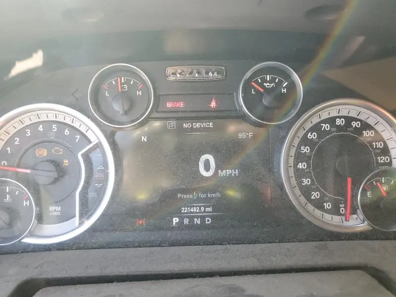 2015 RAM 1500 SLT