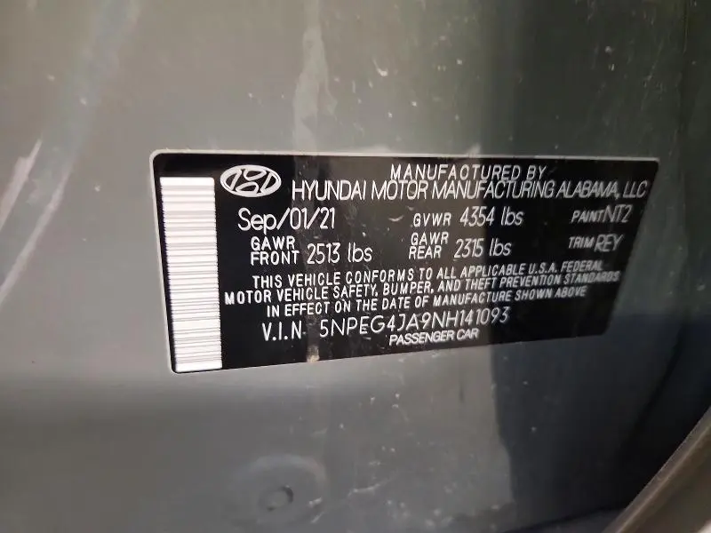 2022 HYUNDAI SONATA SE  