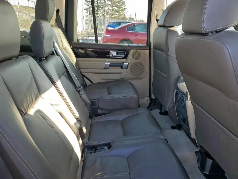 2015 LAND ROVER LR4 HSE LUXURY  