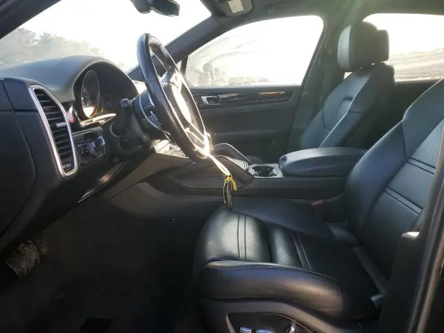2020 PORSCHE CAYENNE   