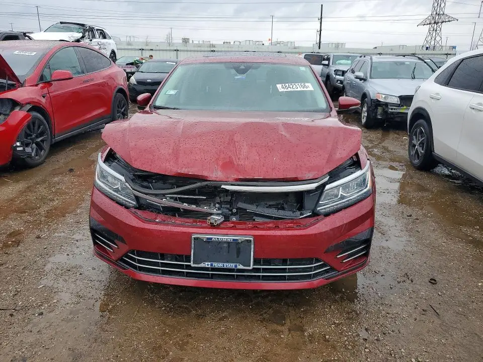 2019 VOLKSWAGEN PASSAT SE R-LINE  