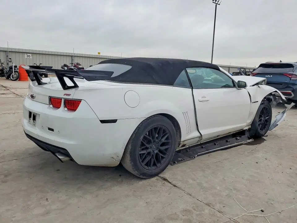 2011 CHEVROLET CAMARO LT  