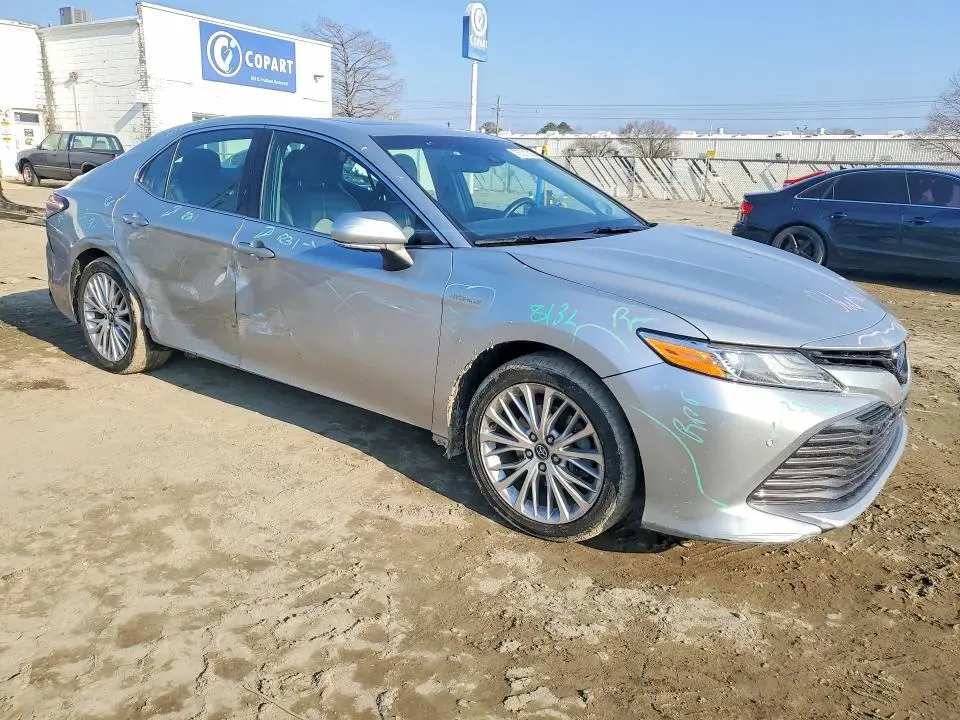 2018 TOYOTA CAMRY HYBRID  