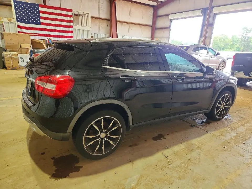 2017 MERCEDES-BENZ GLA 250  