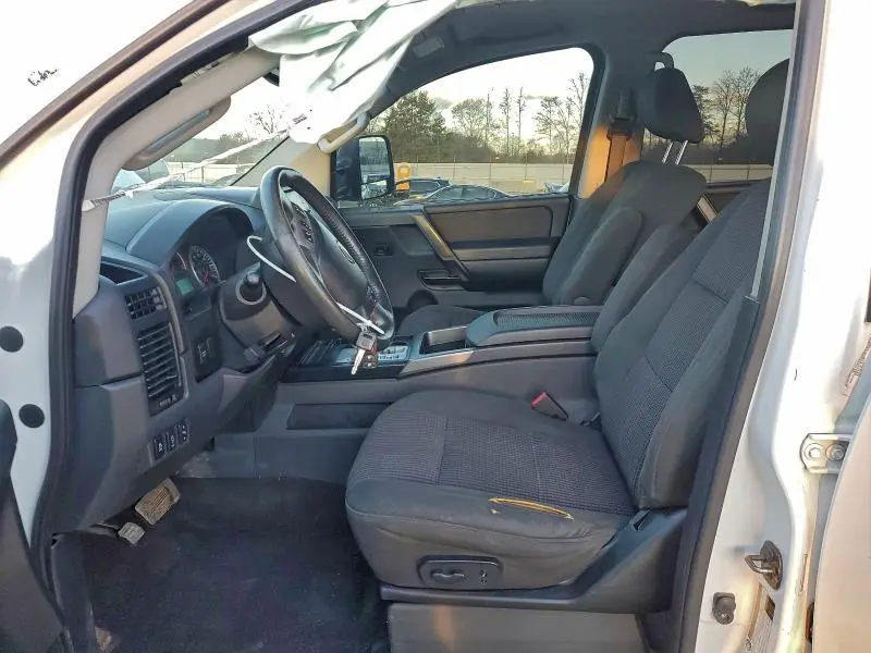 2014 NISSAN TITAN S  