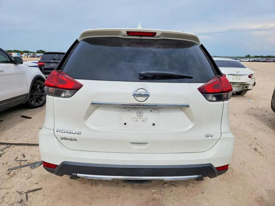 2018 NISSAN ROGUE SV  
