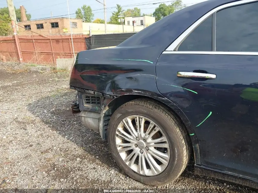 2012 CHRYSLER 300 LIMITED