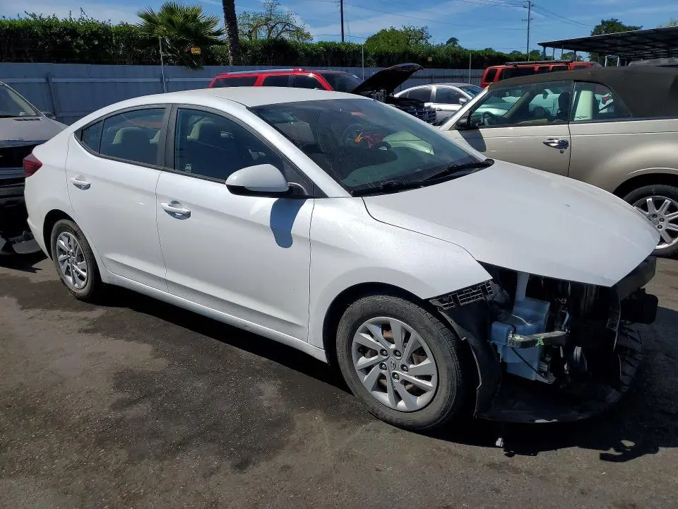 2019 HYUNDAI ELANTRA SE  