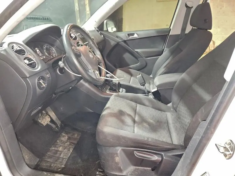 2014 VOLKSWAGEN TIGUAN S  