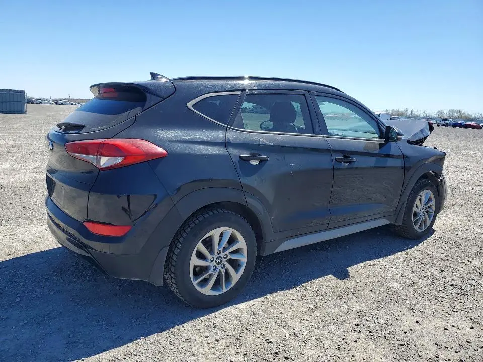 2018 HYUNDAI TUCSON SE  