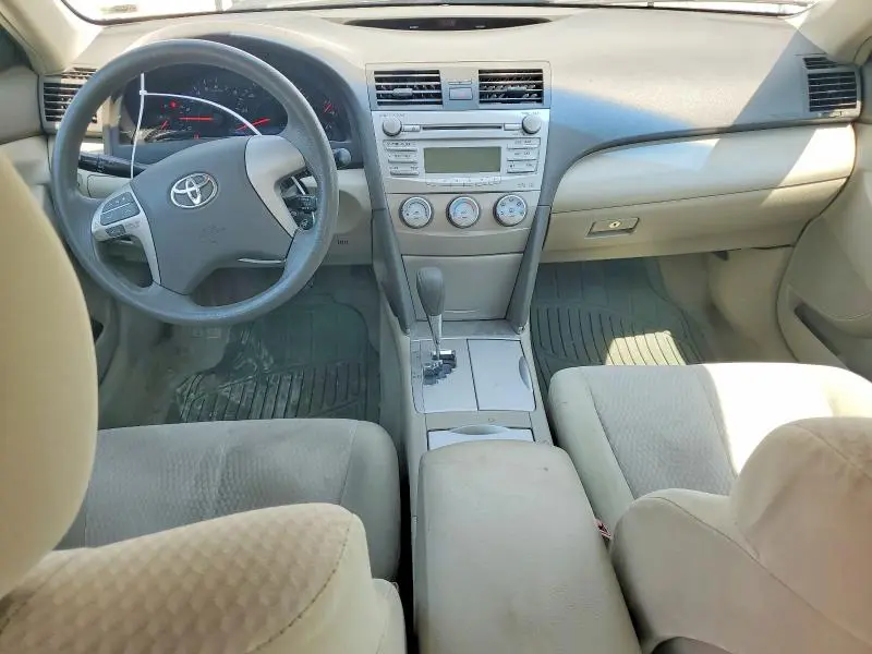 2010 TOYOTA CAMRY LE  