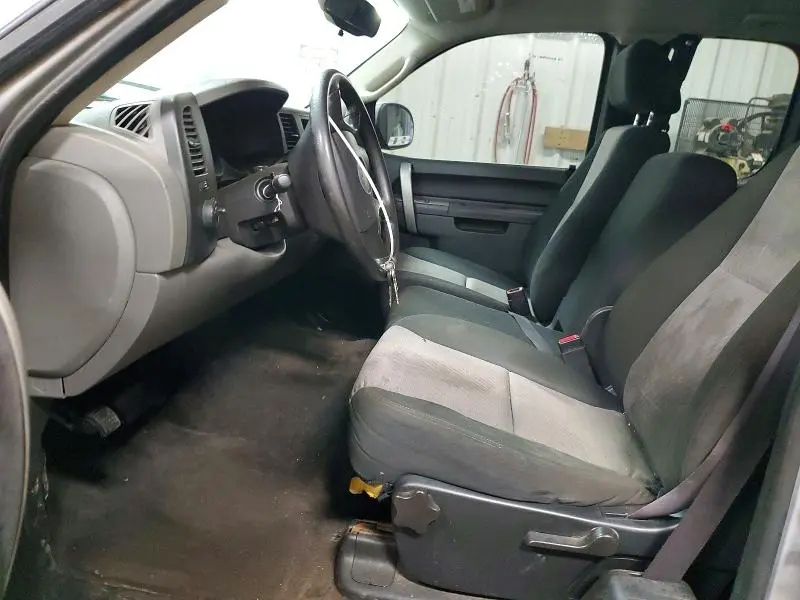 2011 CHEVROLET SILVERADO C1500 LS  