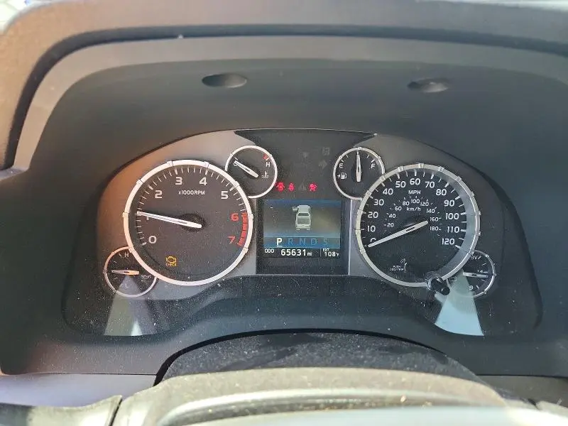 2017 TOYOTA TUNDRA SR5  
