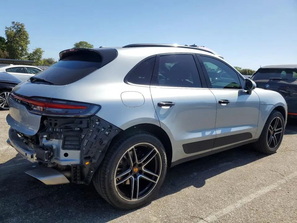 2021 PORSCHE MACAN   