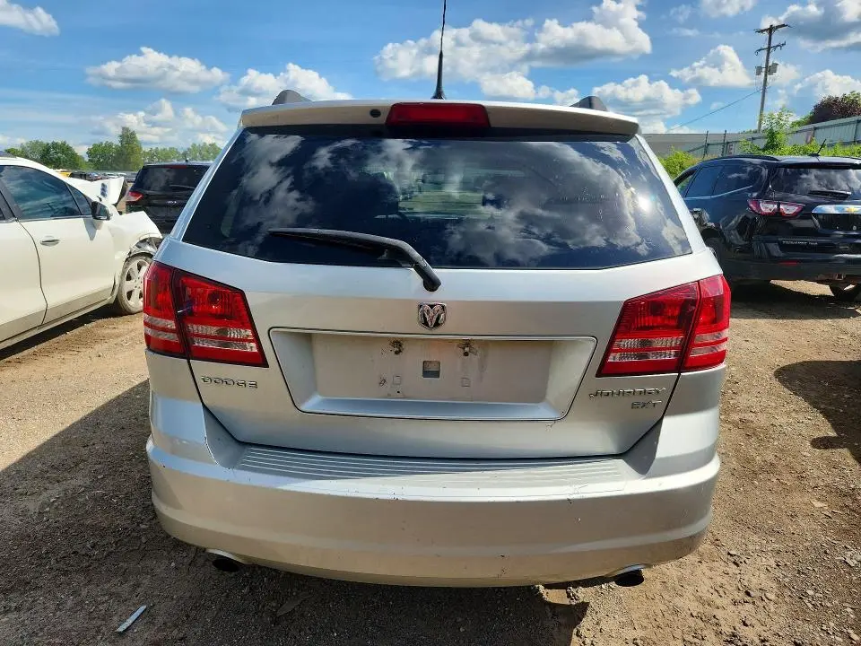 2010 DODGE JOURNEY SXT  