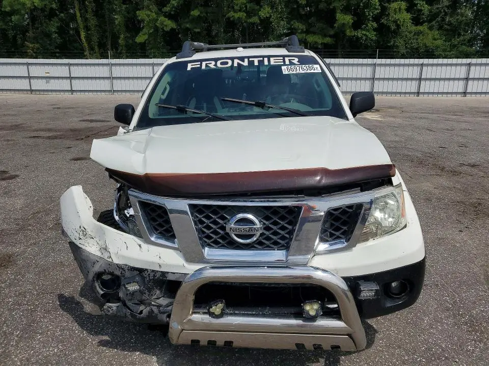 2014 NISSAN FRONTIER S  