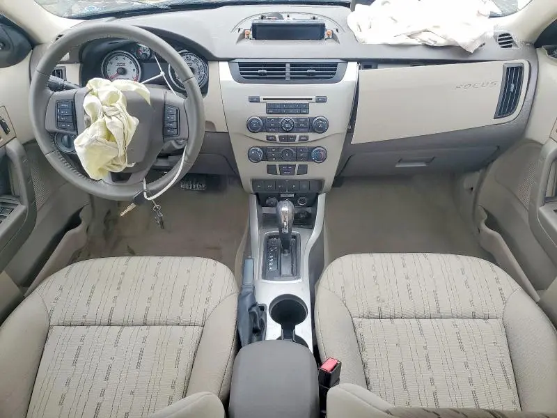 2011 FORD FOCUS SE  