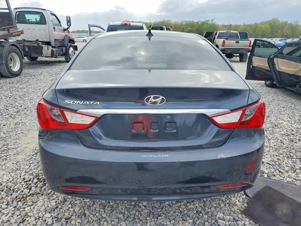 2012 HYUNDAI SONATA GLS  