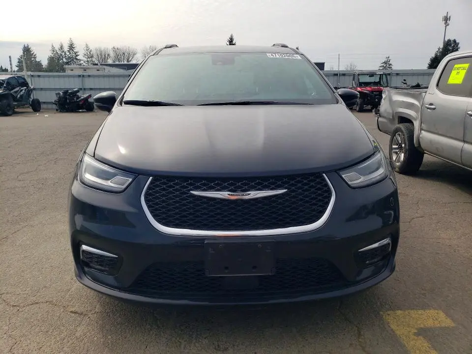 2022 CHRYSLER PACIFICA TOURING  
