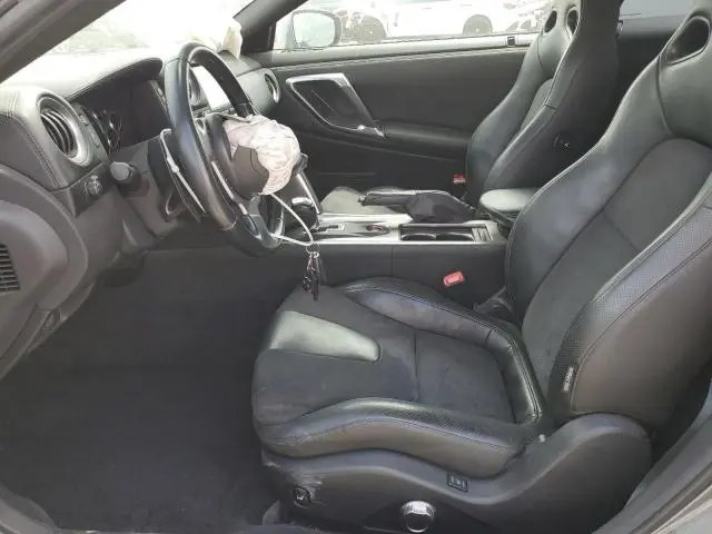 2010 NISSAN GT-R BASE
