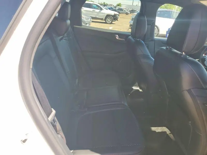 2025 FORD ESCAPE ST LINE  