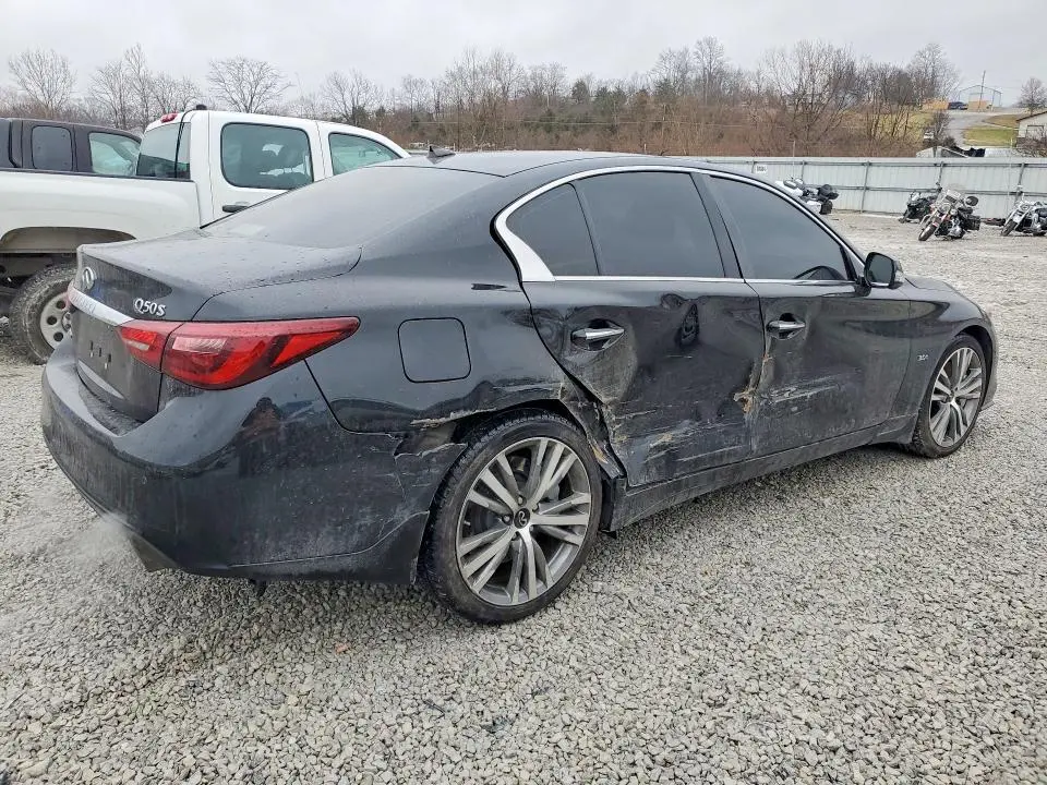 2019 INFINITI Q50 LUXE  