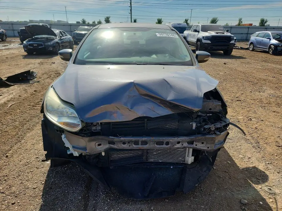 2013 FORD FOCUS SE  