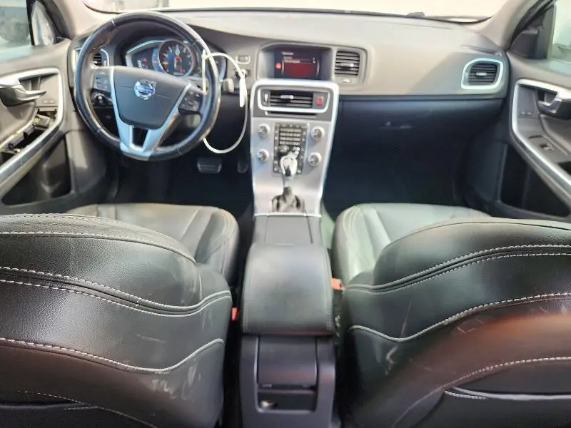 2018 VOLVO S60 DYNAMIC  